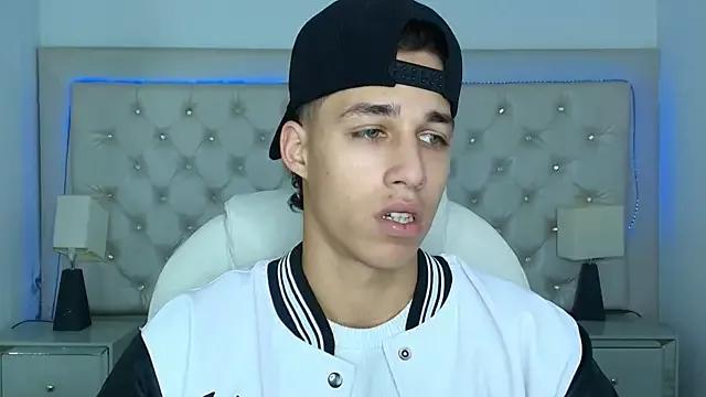 orionblaze69_ from StripChat is Freechat