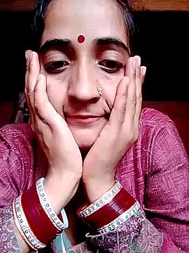 Pahadi_couple from StripChat is Freechat