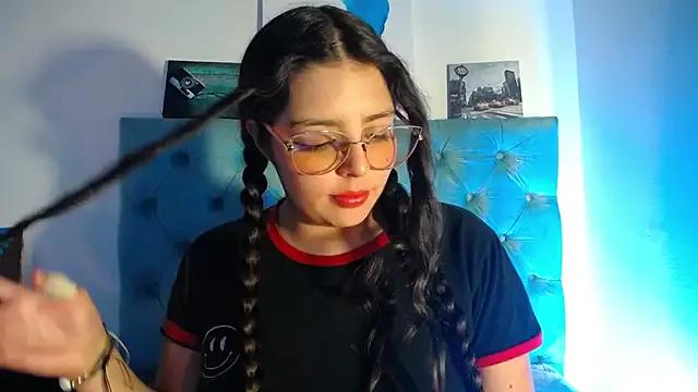 Paola_Lyon_ from StripChat