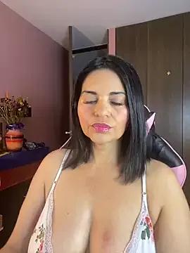 Try girls webcam shows. Sweet cute Free Performers.