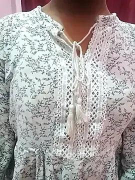 Pari_rani7 from StripChat