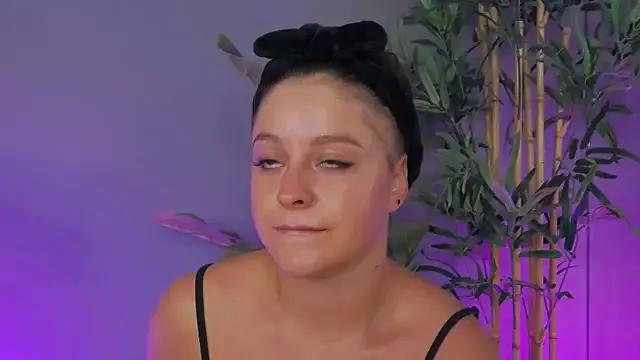 Try girls webcam shows. Sweet cute Free Performers.