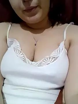 Patrona-roza from StripChat is Freechat