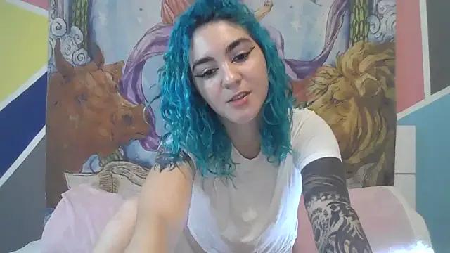 Peetitefairy from StripChat