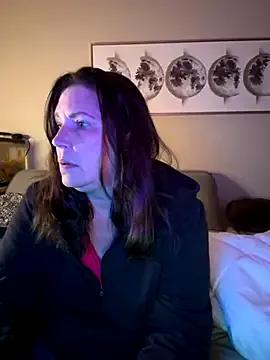 petalsexy from StripChat is Freechat