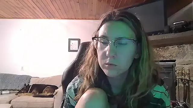 pleasureme24k from StripChat is Freechat