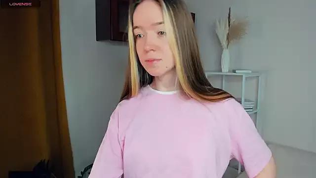 Try girls webcam shows. Sweet cute Free Performers.