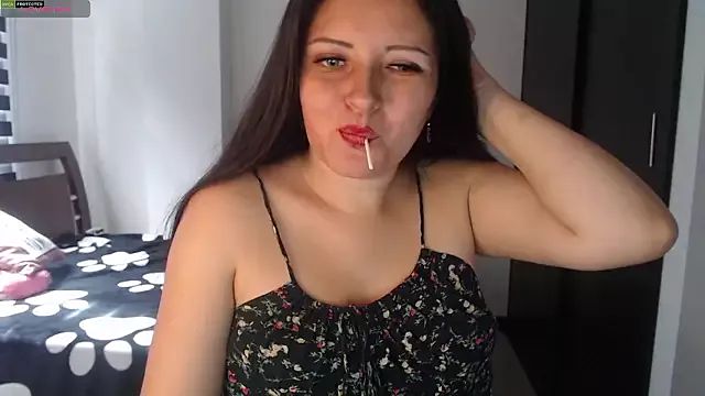 prettywoman_lm from StripChat is Freechat