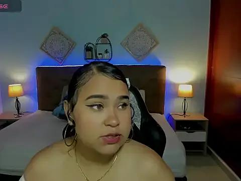 Prettyy_zoe from StripChat is Freechat