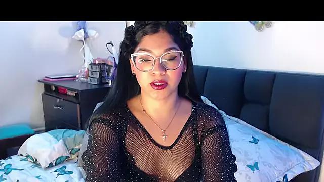 Try girls webcam shows. Sweet cute Free Performers.