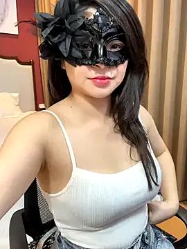 Queen-of-Love from StripChat is Freechat