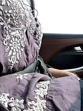 QueenHaryanaa from StripChat is Freechat