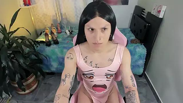queenramoona-hot from StripChat