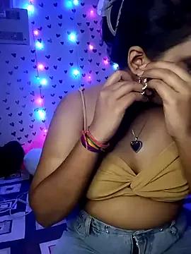 QueerSofty from StripChat is Freechat