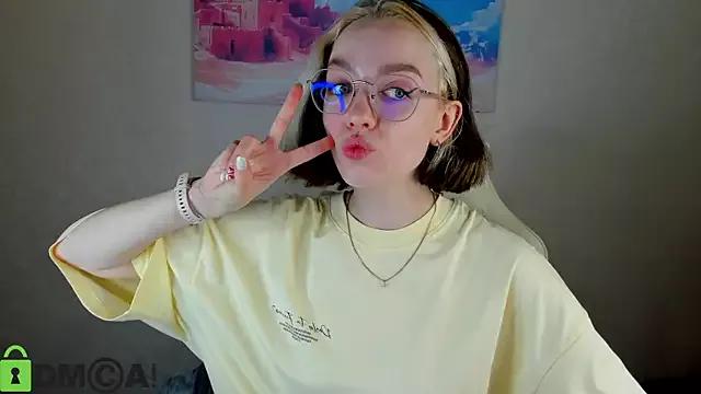 R0cket_bunny from StripChat is Freechat