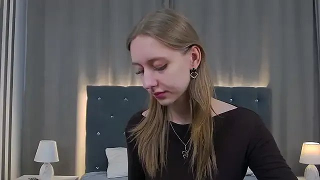 RachaelCute from StripChat is Freechat