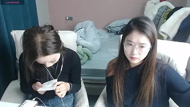 redrose520 from StripChat is Freechat