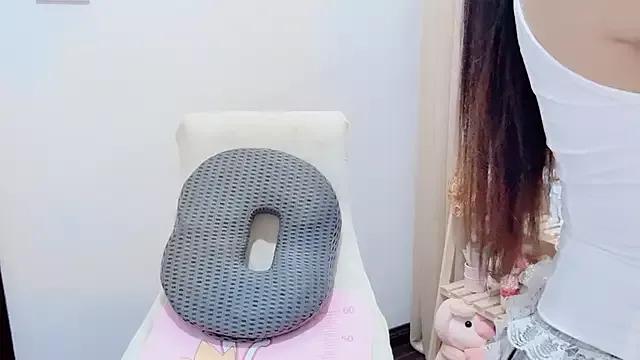 Try girls webcam shows. Sweet cute Free Performers.