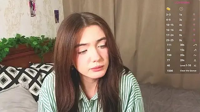 Freechat RenownedMister on StripChat