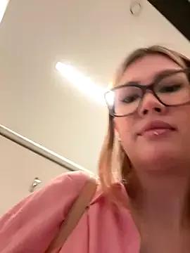 Try girls webcam shows. Sweet cute Free Performers.