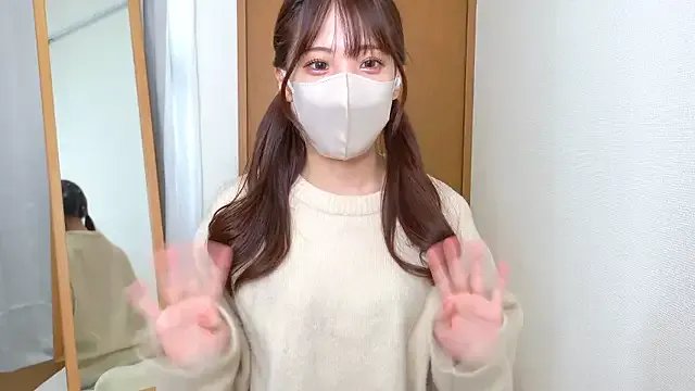 Group riri__nyan_o0 on StripChat