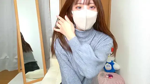 Group riri__nyan_o0 on StripChat