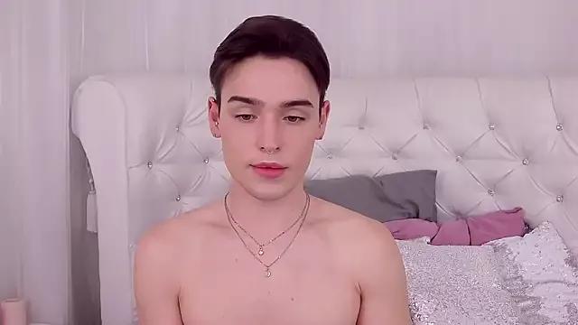 RobbyCharming from StripChat