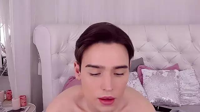 RobbyCharming from StripChat