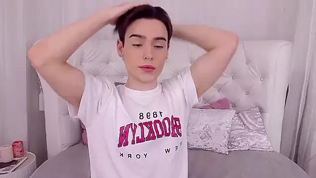 RobbyCharming from StripChat