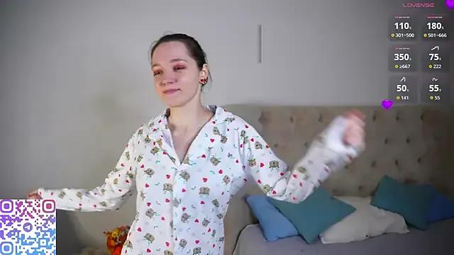 RolandaFolkes from StripChat is Freechat