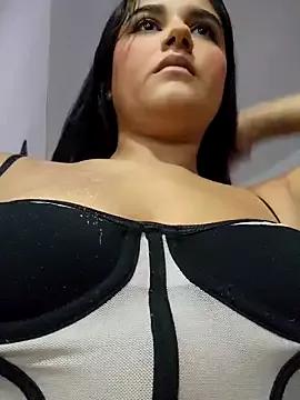 Rosa_Warreen_ from StripChat is Freechat