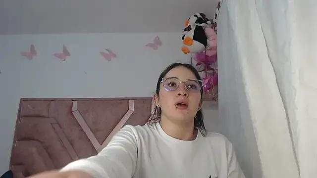 Try girls webcam shows. Sweet cute Free Performers.