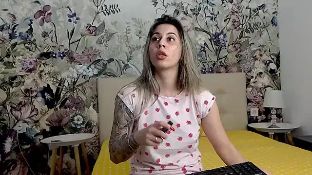 Try girls webcam shows. Sweet cute Free Performers.