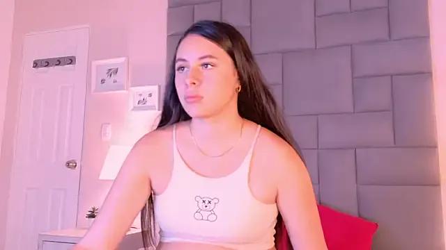 Rosse_and_mike from StripChat is Freechat
