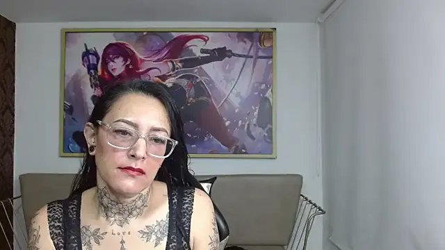 Freechat Roxanne_vale on StripChat