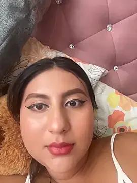 Roxy_luck from StripChat is Freechat