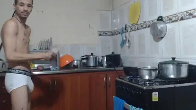 Roy_Whatson_Master from StripChat is Freechat