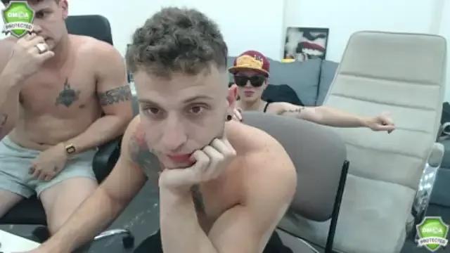 Try girls webcam shows. Sweet cute Free Performers.