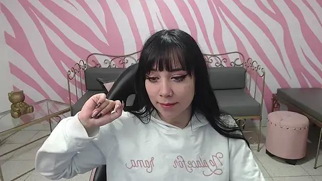 saabrina_ from StripChat is Freechat