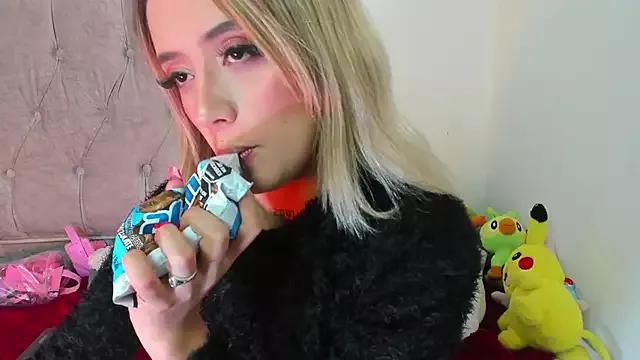 Try girls webcam shows. Sweet cute Free Performers.
