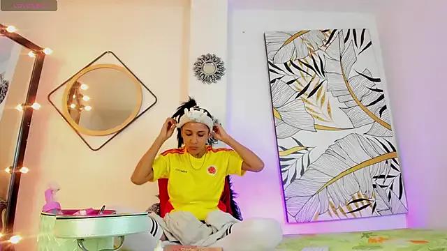 Try girls webcam shows. Sweet cute Free Performers.