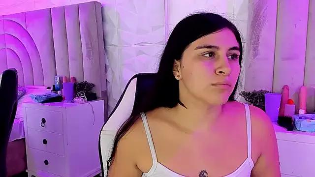 samantha09__ from StripChat is Freechat