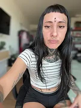 samisamsx from StripChat is Freechat