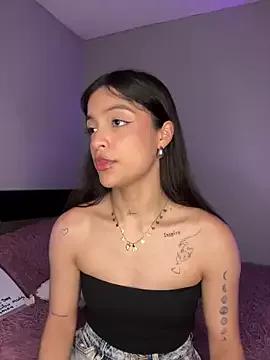 Try girls webcam shows. Sweet cute Free Performers.