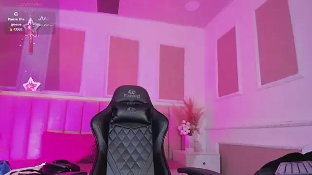 Try girls webcam shows. Sweet cute Free Performers.