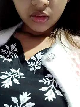 sana-5 from StripChat is Freechat