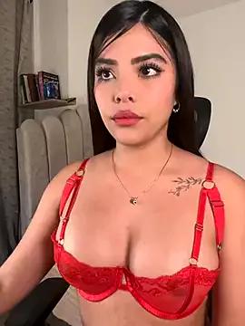 Sara-Evans from StripChat is Freechat