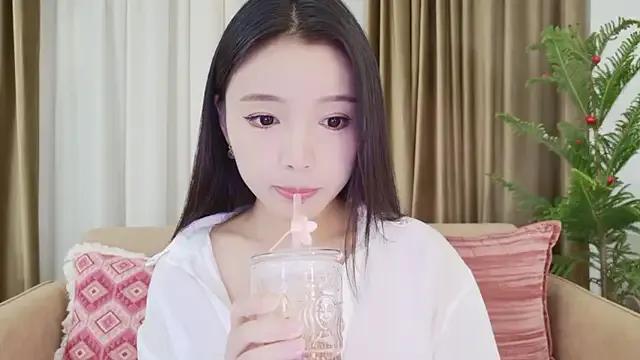 Sara1113 from StripChat is Freechat