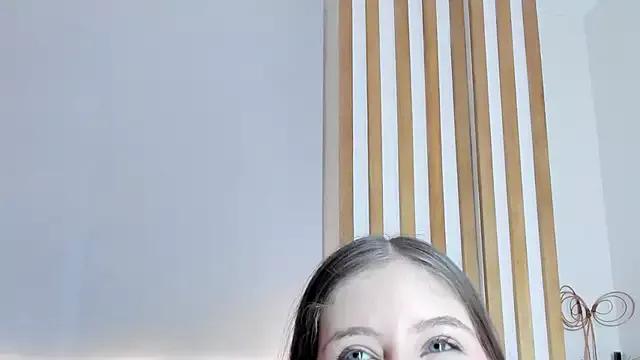 Try girls webcam shows. Sweet cute Free Performers.