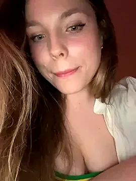 Sara_Browney from StripChat is Freechat